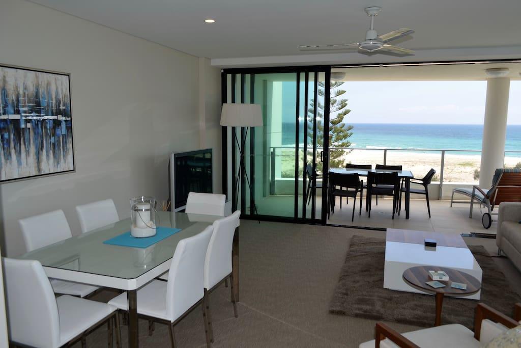 Pure Kirra Aparthotel Гоулд Коуст Екстериор снимка